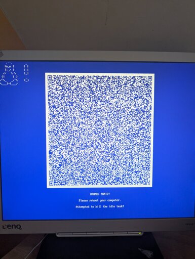Linux Kernel Panic Blue screen with qr code